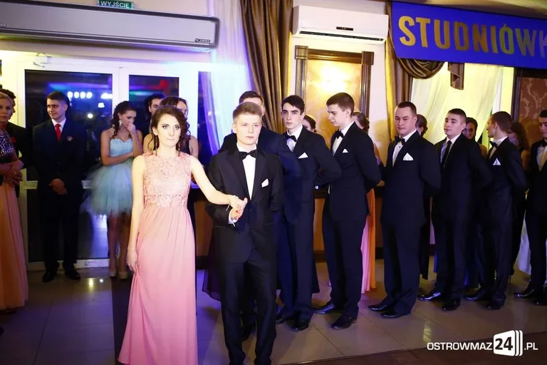 Podróż w czasie. Studniówka Kopernika 2015 (zdjęcia, wideo)
