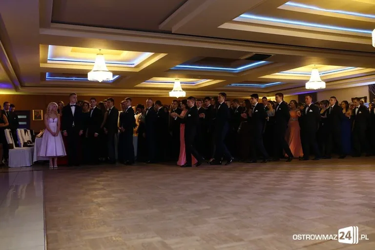 Podróż w czasie. Studniówka Kopernika 2015 (zdjęcia, wideo)