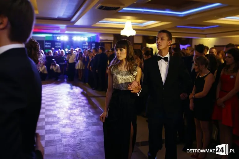 Podróż w czasie. Studniówka Kopernika 2015 (zdjęcia, wideo)