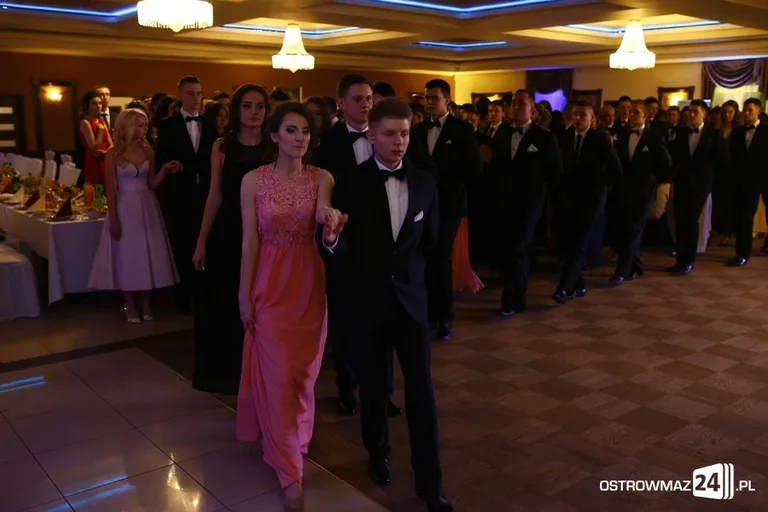 Podróż w czasie. Studniówka Kopernika 2015 (zdjęcia, wideo)