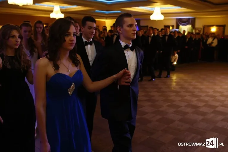 Podróż w czasie. Studniówka Kopernika 2015 (zdjęcia, wideo)