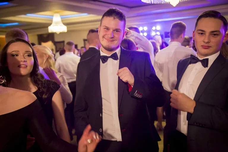 Studniówka LO im. Kopernika (zdjęcia, wideo)