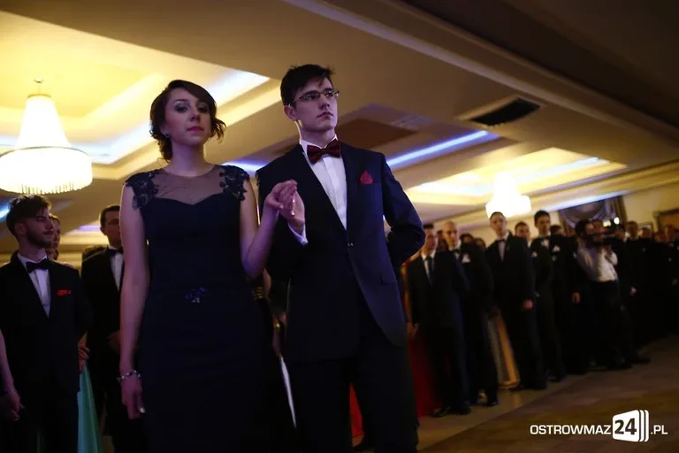 Podróż w czasie. Studniówka Kopernika 2015 (zdjęcia, wideo)