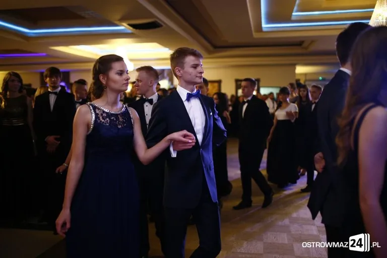 Podróż w czasie. Studniówka Kopernika 2015 (zdjęcia, wideo)