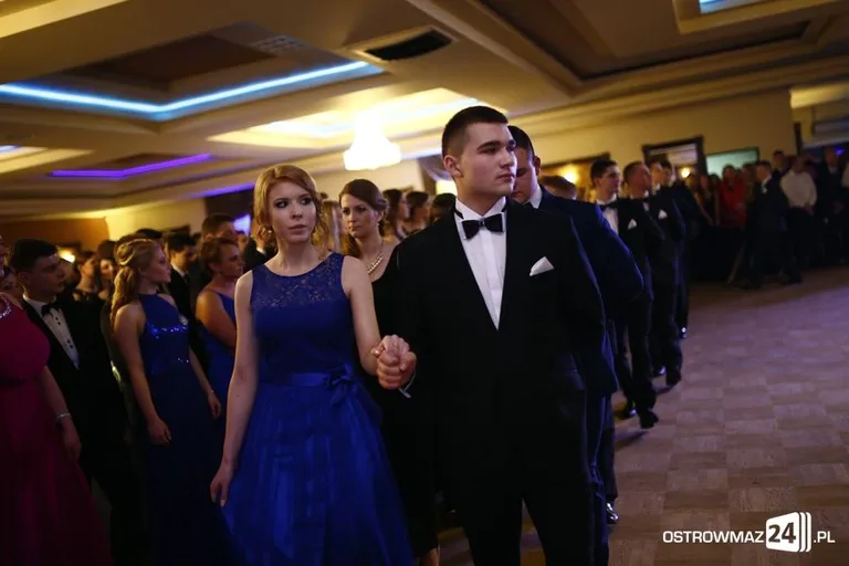Podróż w czasie. Studniówka Kopernika 2015 (zdjęcia, wideo)
