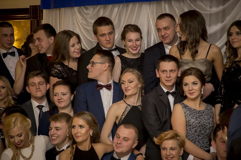 Studniówka LO im. Kopernika (zdjęcia, wideo)