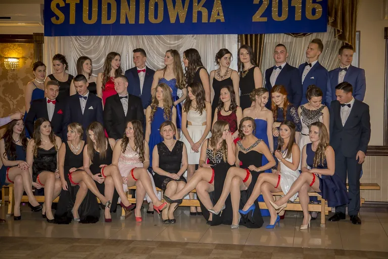 Studniówka LO im. Kopernika (zdjęcia, wideo)