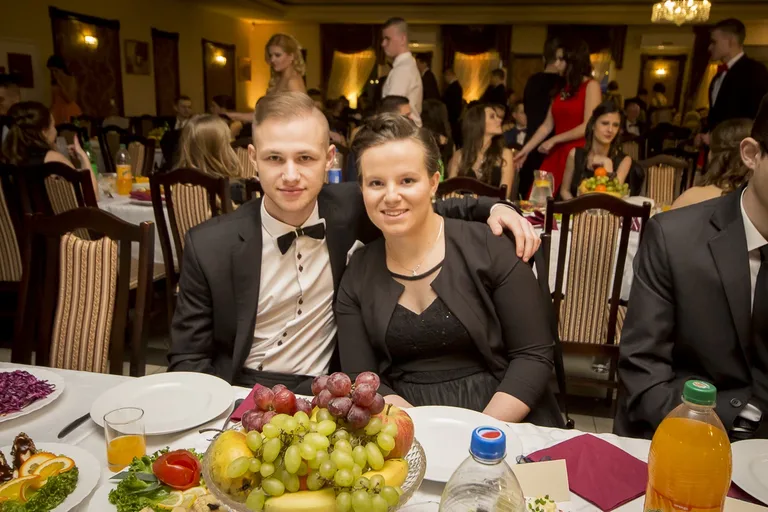 Studniówka LO im. Kopernika (zdjęcia, wideo)