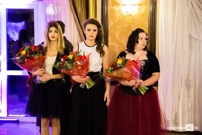 Studniówka ostrowskiego Rubinka (zdjęcia, wideo)