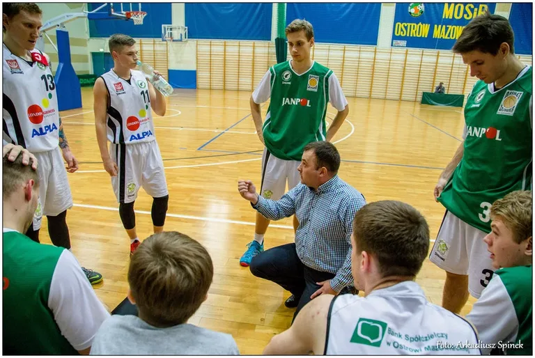 Sokół ogrywa "Czarne Koszule" (zdjęcia)