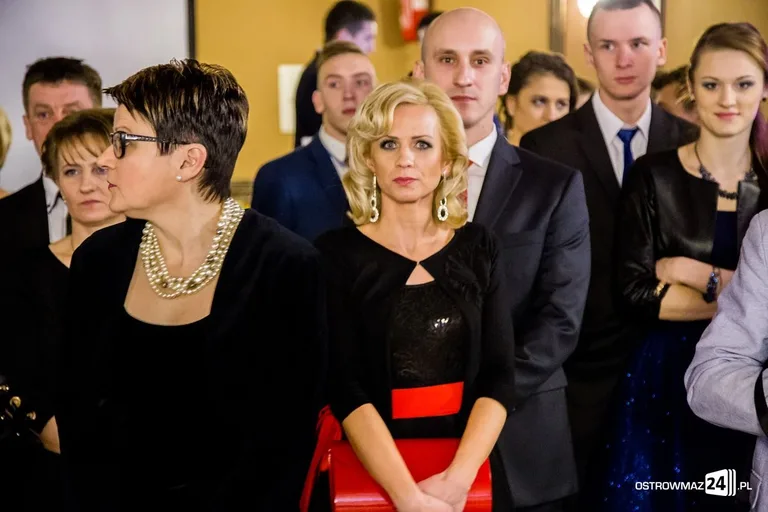 Studniówka ostrowskiego Rubinka (zdjęcia, wideo)