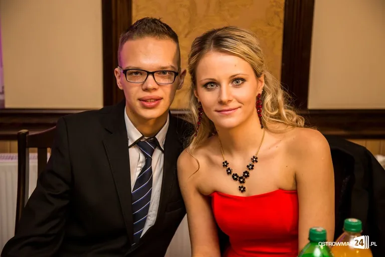 Studniówka ostrowskiego Rubinka (zdjęcia, wideo)