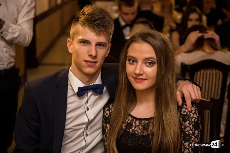 Studniówka ostrowskiego Rubinka (zdjęcia, wideo)