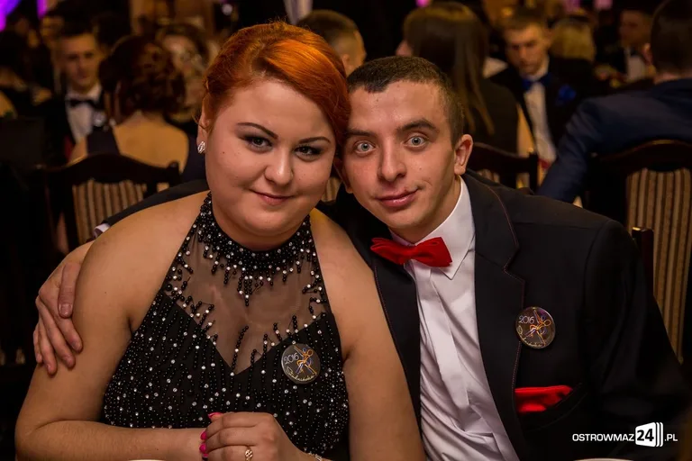 Studniówka ostrowskiego Rubinka (zdjęcia, wideo)