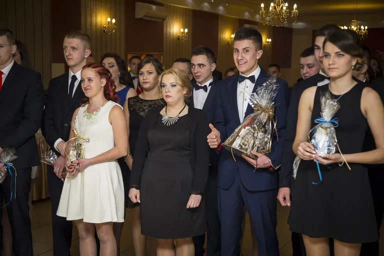Studniówka ZS CKR Stare Lubiejewo (zdjęcia, wideo)