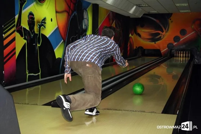 Liga bowlingowa: porażka lidera (zdjęcia)