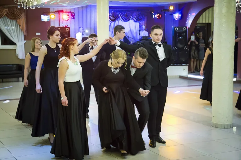 Studniówka ZS CKR Stare Lubiejewo (zdjęcia, wideo)