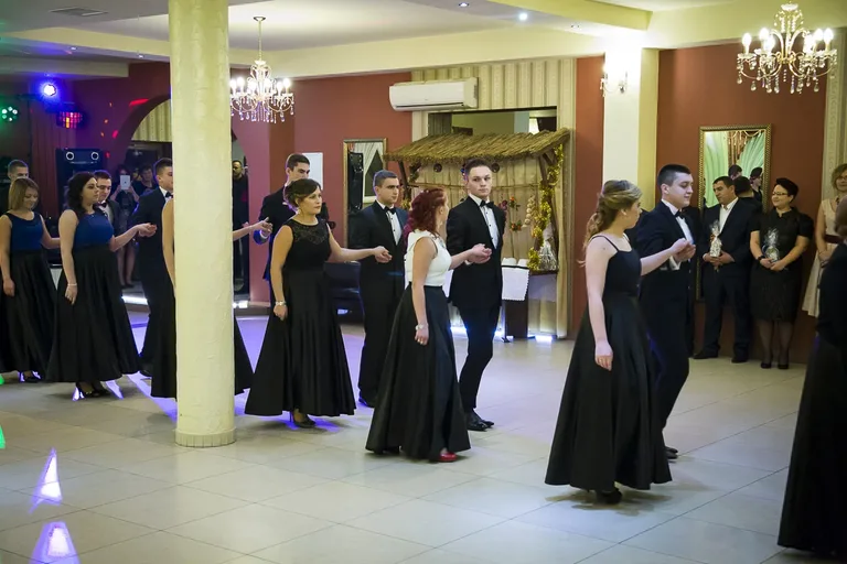 Studniówka ZS CKR Stare Lubiejewo (zdjęcia, wideo)