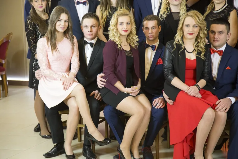 Studniówka ZS CKR Stare Lubiejewo (zdjęcia, wideo)