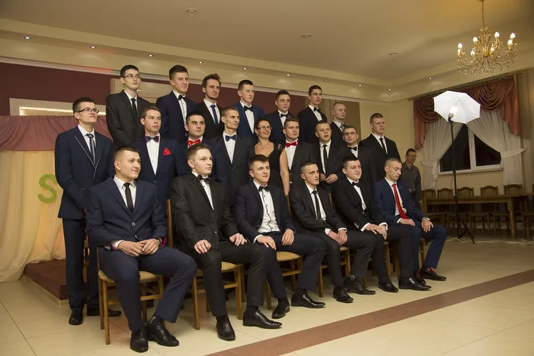 Studniówka ZS CKR Stare Lubiejewo (zdjęcia, wideo)