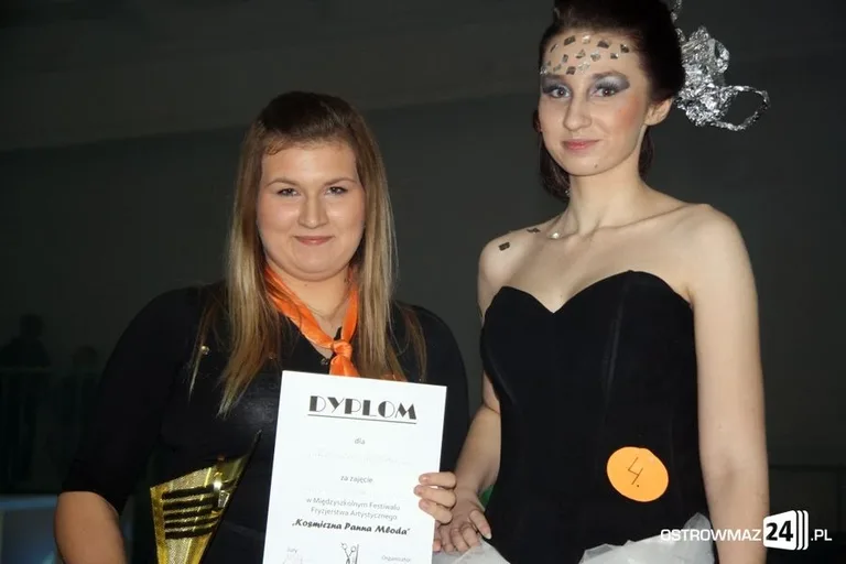Kosmiczne panny młode na konkursie w Rubinku