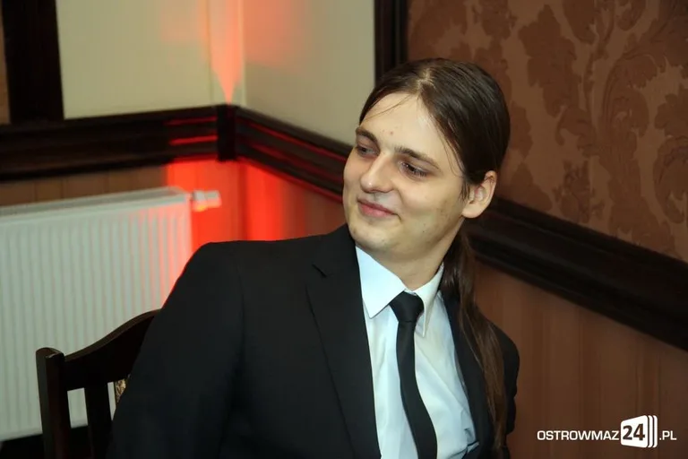 Podróż w czasie. Studniówka Rubinka i ZS CKR (zdjęcia)