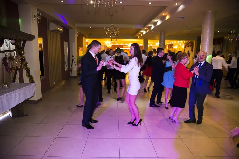 Studniówka ZS CKR Stare Lubiejewo (zdjęcia, wideo)