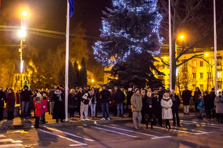 Sylwestrowa noc nad Ostrowią Mazowiecką (wideo)
