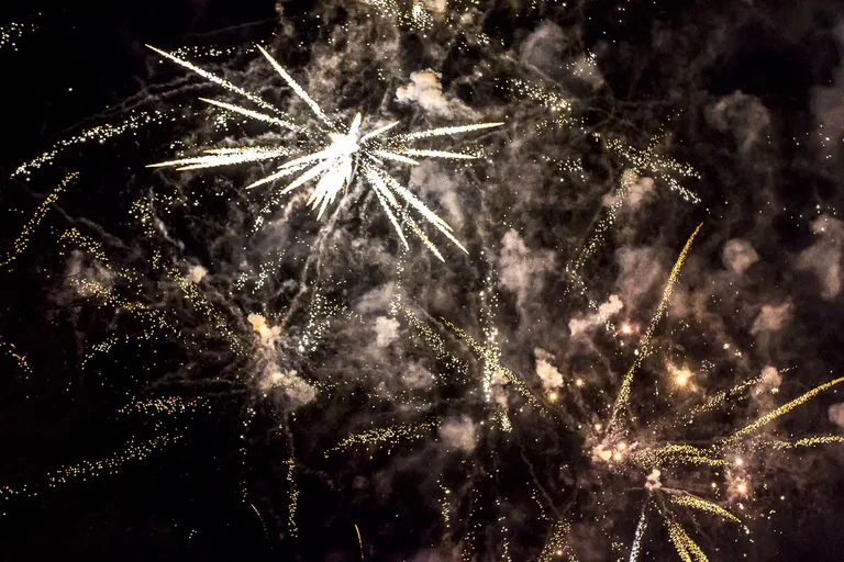 Sylwestrowa noc nad Ostrowią Mazowiecką (wideo)