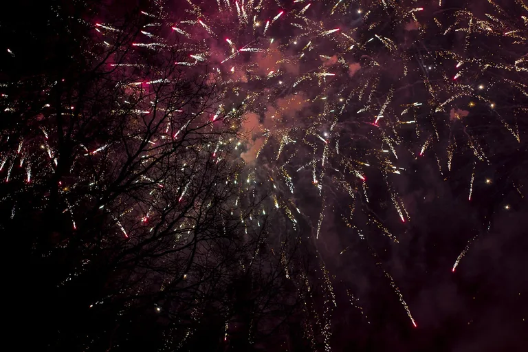 Sylwestrowa noc nad Ostrowią Mazowiecką (wideo)