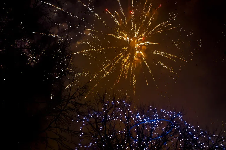 Sylwestrowa noc nad Ostrowią Mazowiecką (wideo)