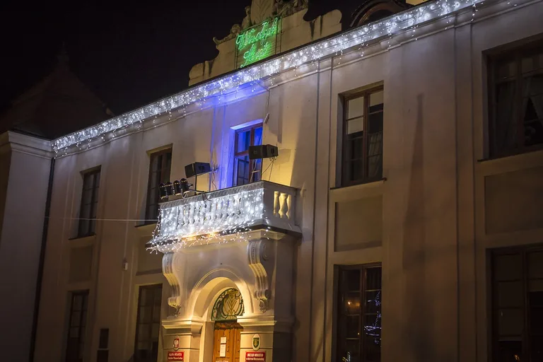 Sylwestrowa noc nad Ostrowią Mazowiecką (wideo)