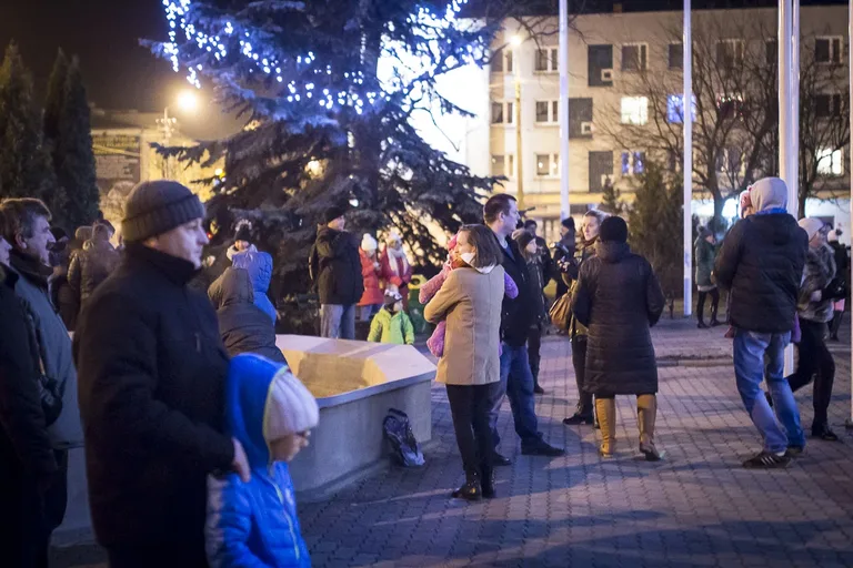 Sylwestrowa noc nad Ostrowią Mazowiecką (wideo)