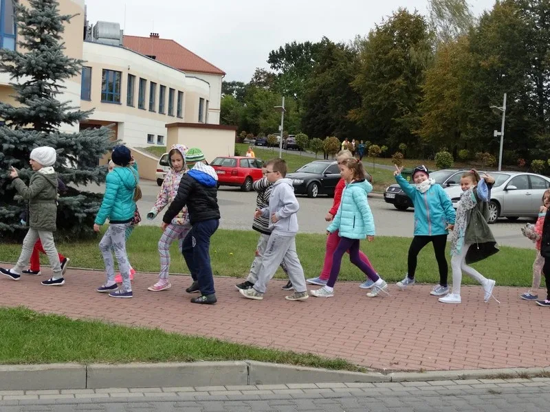 Próbna ewakuacja szkoły (zdjęcia)