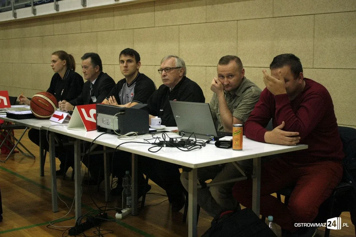 Słabe dwie kwarty i porażka Sokoła (zdjęcia)