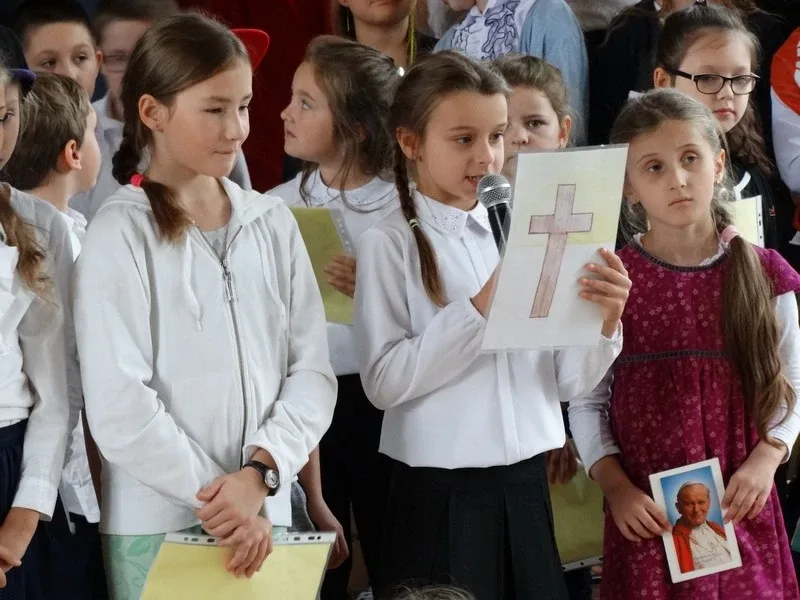 Oddali cześć św. Janowi Pawłowi II (zdjęcia)