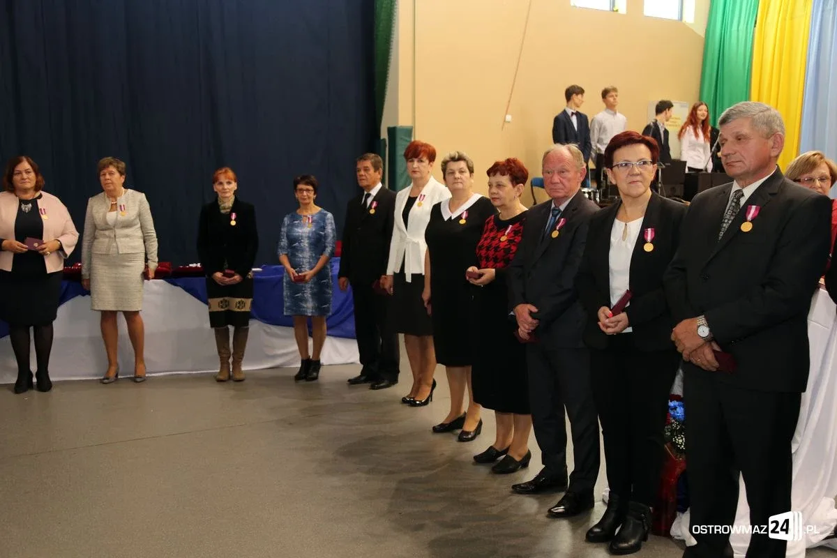 Dzień Edukacji Narodowej (zdjęcia, lista wyróżnionych)