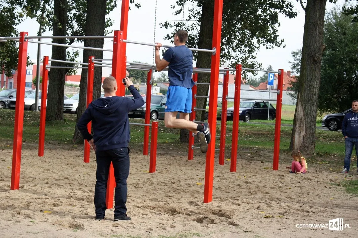 Zawody siłowe w parku Street Workout (zdjęcia)