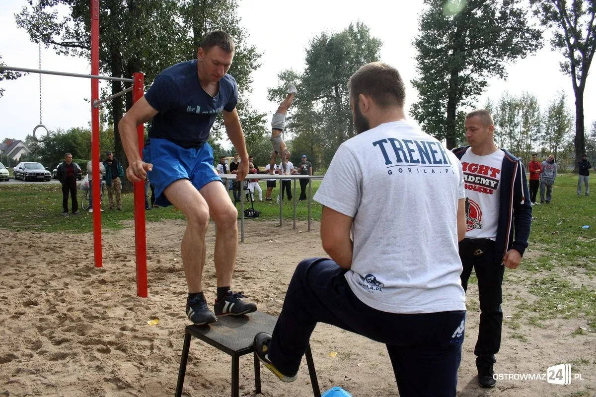 Zawody siłowe w parku Street Workout (zdjęcia)