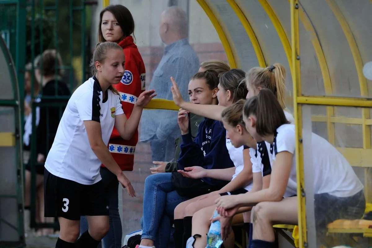 Ostrovianki ograły lidera (zdjęcia, wyniki, tabela)