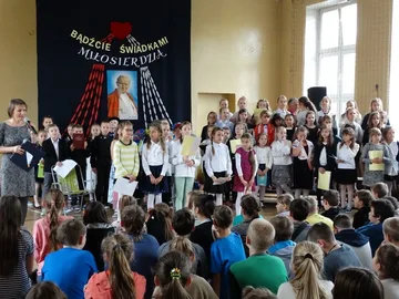 Oddali cześć św. Janowi Pawłowi II (zdjęcia)