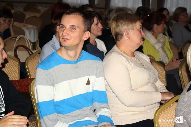 Sztuka "Sen nocy letniej" (zdjęcia)