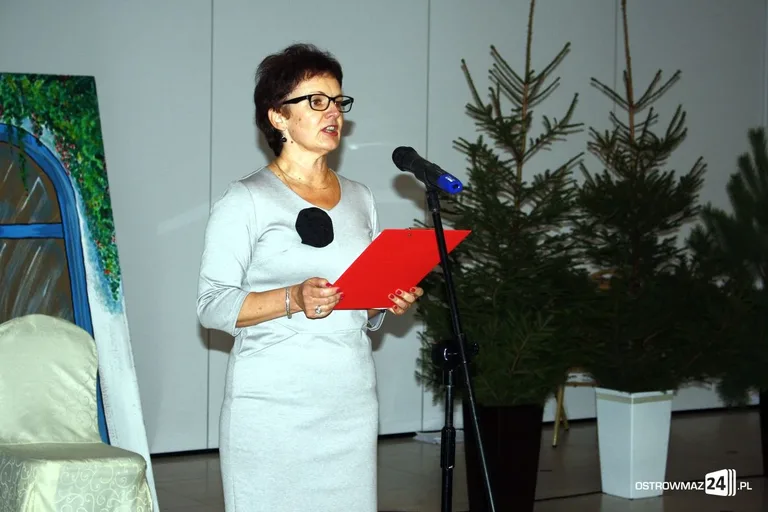 Sztuka "Sen nocy letniej" (zdjęcia)