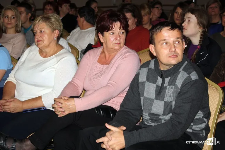 Sztuka "Sen nocy letniej" (zdjęcia)