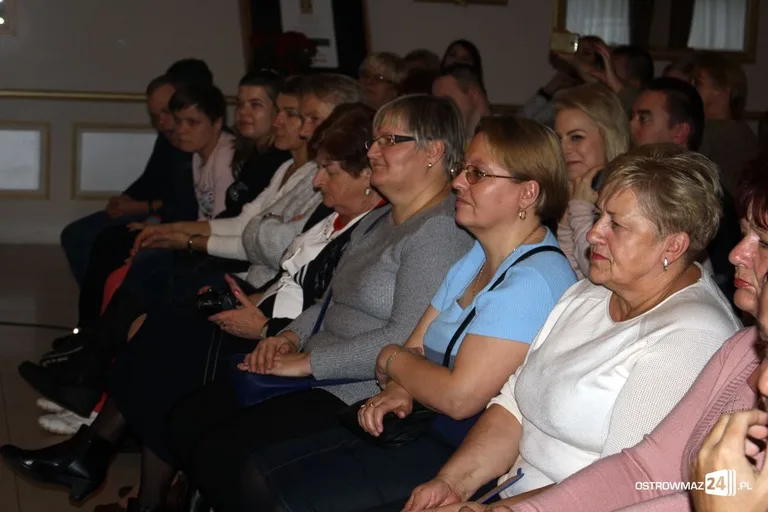 Sztuka "Sen nocy letniej" (zdjęcia)