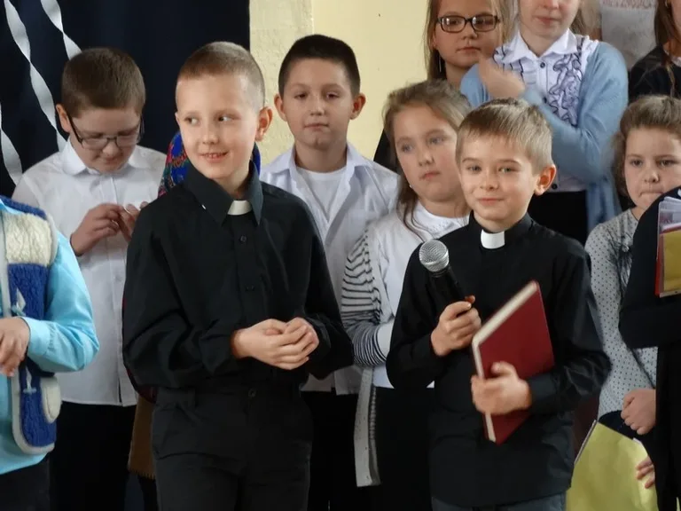 Oddali cześć św. Janowi Pawłowi II (zdjęcia)