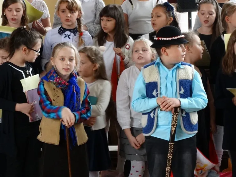 Oddali cześć św. Janowi Pawłowi II (zdjęcia)