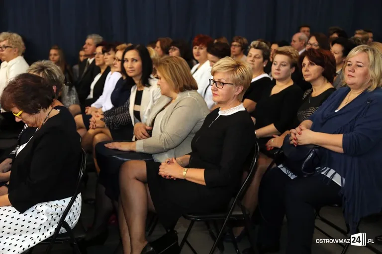 Dzień Edukacji Narodowej (zdjęcia, lista wyróżnionych)