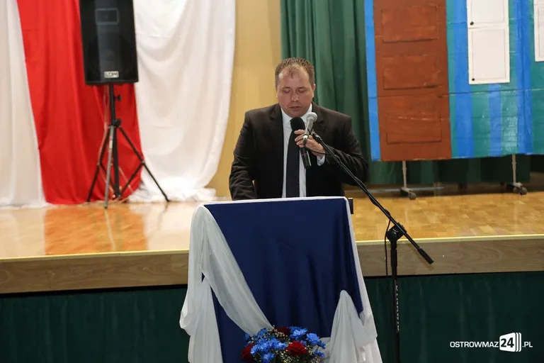 Dzień Edukacji Narodowej (zdjęcia, lista wyróżnionych)