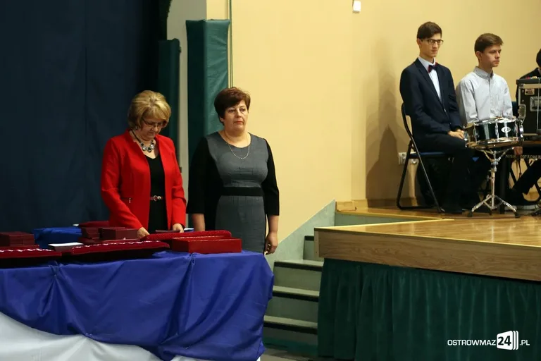 Dzień Edukacji Narodowej (zdjęcia, lista wyróżnionych)